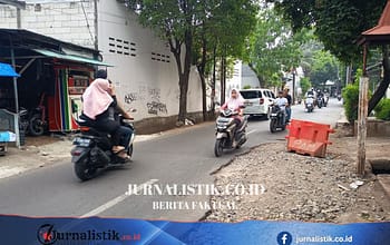 Bekas Galian di Kramat Jati Jaktim Tak Diperbaiki, Warga Khawatir Picu Kecelakaan News 6 Juni 2026