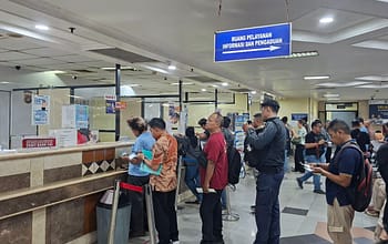 Pemutihan Pajak Kendaraan DKI Diserbu Warga, Antrean Mengular di Samsat Jakbar News 4 Juni 2026